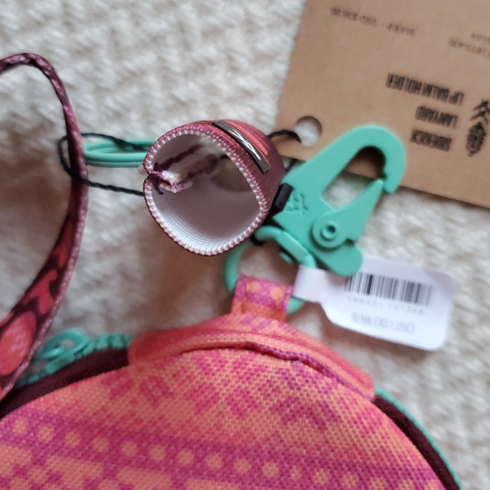 FP Movement X Thread Sidekick Wallet/Peach Flirt - Picture 5 of 10